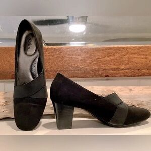 Abella Comfort Suede Feel Heel Size 7.5